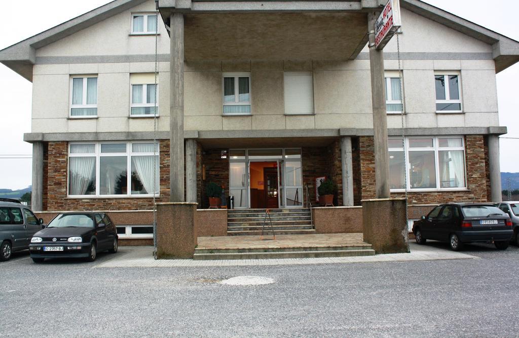 Hostal Chiquin 塔皮亚德卡萨列戈 外观 照片